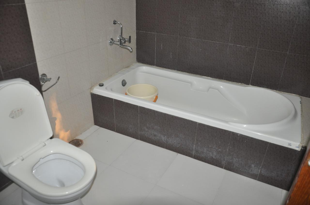 Hotel Eagle Nest Bharatpur Dış mekan fotoğraf